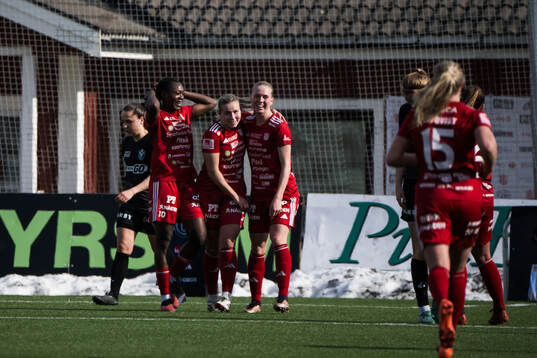 Piteås Selina Henriksson jublar