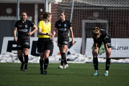 Växjö DFFs Elin Nilsson deppar