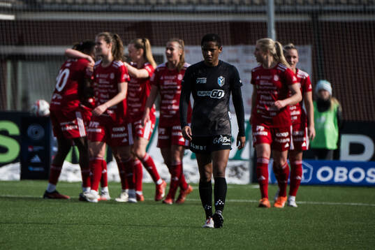 Växjö DFFs Eva Dessislava Dupuy deppar