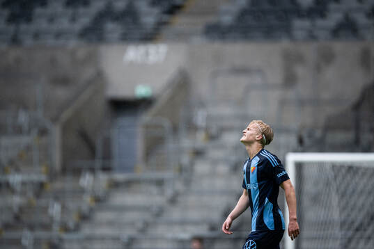 Djurgårdens Lucas Bergvall deppar