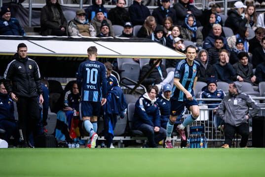 Djurgårdens Samuel Leach Holm byts ut för Albin Ekdal