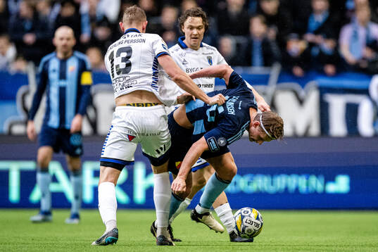 Sirius Jakob Voelkerling Persson och Herman Sjögrell i en