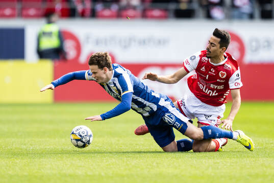 IFK Göteborgs Kolbeinn Thordarson och Kalmars Arash