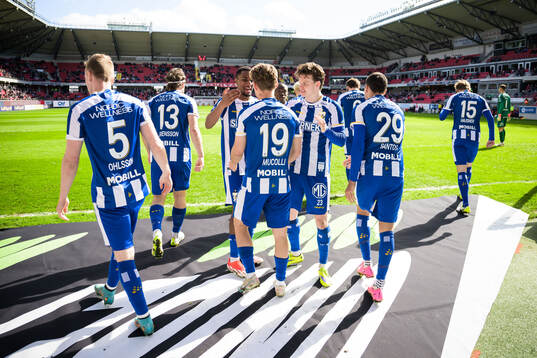 IFK Göteborgs Arbnor Mucolli jublar