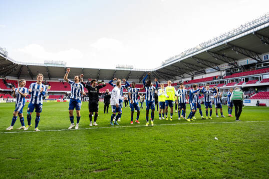 IFK Göteborgs spelare jublar