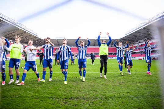 Göteborgs spelare jublar