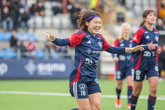 FC Rosengårds Mai Kadowaki jublar