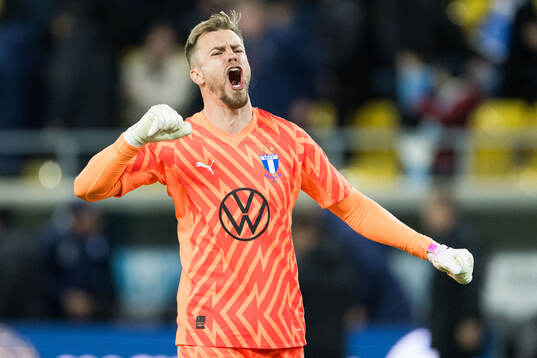 Malmö FFs målvakt Ricardo Friedrich jublar