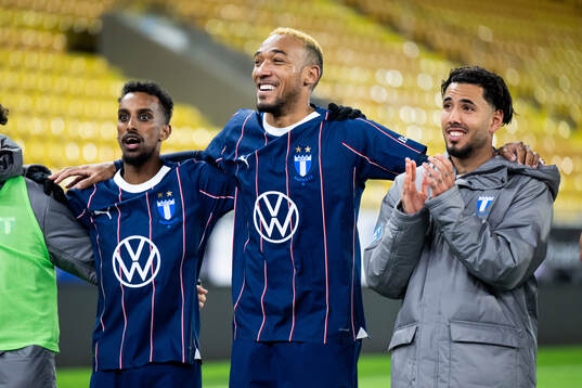 Malmö FFs Taha Ali och Derek Cornelius jublar