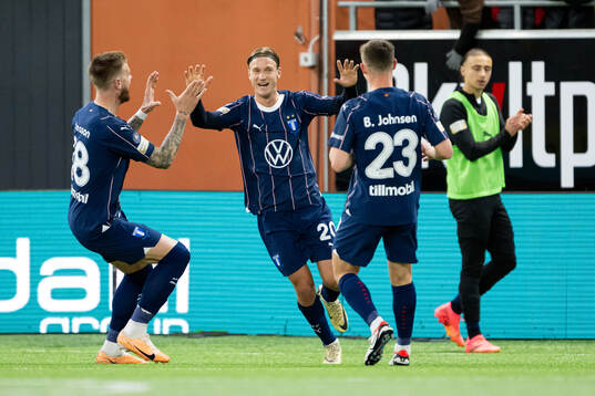 Malmö FFs Erik Botheim jublar