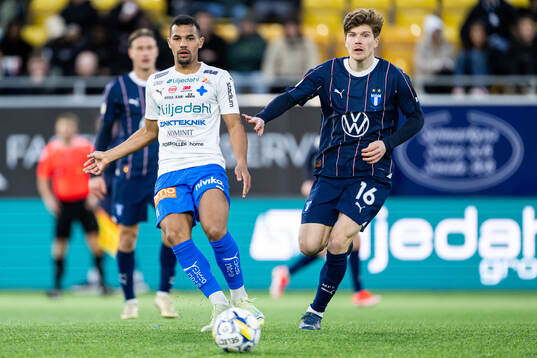 Värnamos Wenderson Oliveira do Nascimento och Malmö FFs