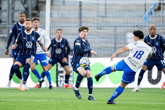 Malmö FFs Oliver Berg och Värnamos Mohammad Alsalkhadi