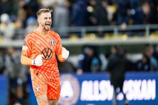 Malmö FFs målvakt Ricardo Friedrich jublar