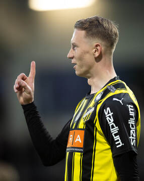 Häckens Julius Lindberg jublar