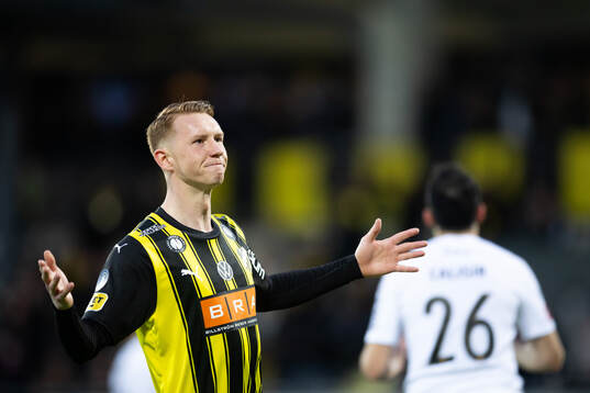 Häckens Julius Lindberg jublar