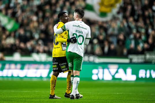 Elfsborgs Michael Baidoo och Hammarbys Nahir Besara