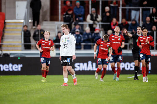 Örebros Oskar Käck deppar
