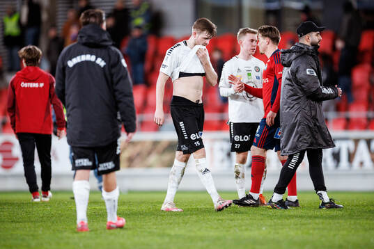Örebros Niclas Bergmark deppar