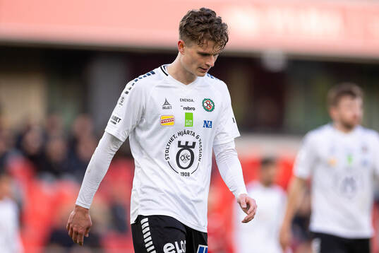 Örebros Erik Mc Cue deppar