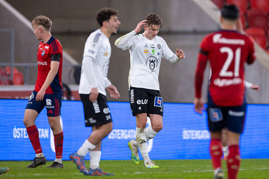 Örebros Erik Mc Cue deppar