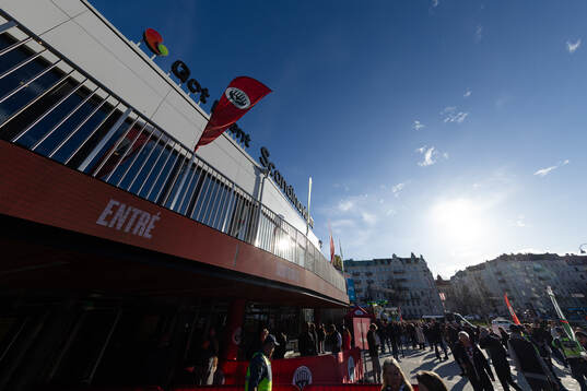 Scandinavium innan semifinal sex i SHL mellan Frölunda och
