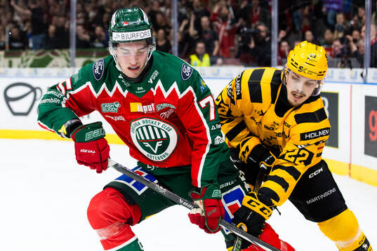 Frölundas David Edstrom och Skellefteås Jonathan Johnson