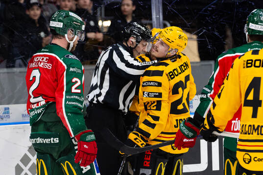 Frölundas Christian Folin och Skellefteås Jonathan Johnson