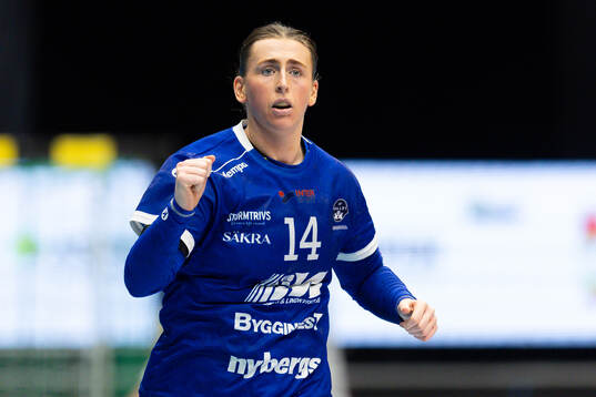 Hallbys Rebecca Hofsten jublar