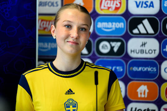 Wilma Ceder of Sweden at a press conference