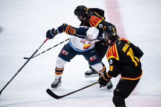 Brynäs Anton Rödin och Djurgårdens Kevin Karlsson