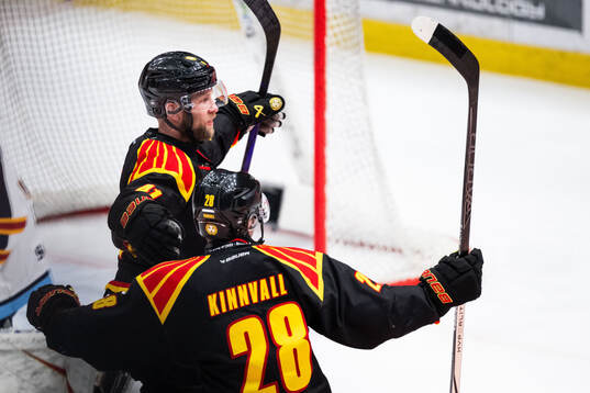 Brynäs Greg Scott jublar
