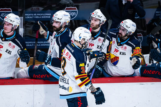 Djurgårdens Alexander Ytterell jublar med lagkamrater