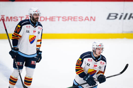 Djurgårdens Ludvig Rensfeldt och David Blomgren deppar