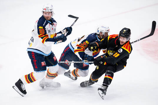 Djurgårdens Jakob Ragnarsson och Daniel Glad mot Brynäs