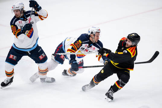Djurgårdens Jakob Ragnarsson och Daniel Glad mot Brynäs
