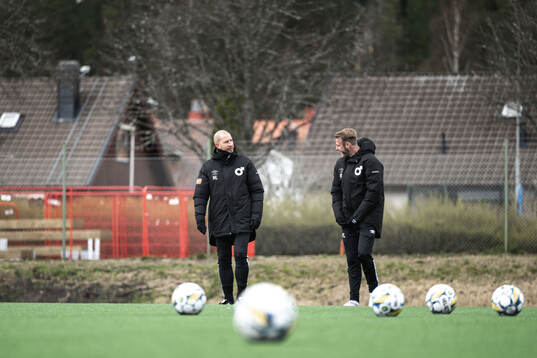 Degerfors assisterande tränare Mattias Lindström och
