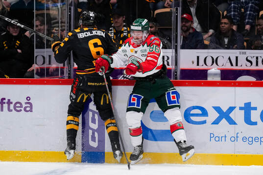Skellefteås Måns Forsfjäll och Frölundas Erik Thorell