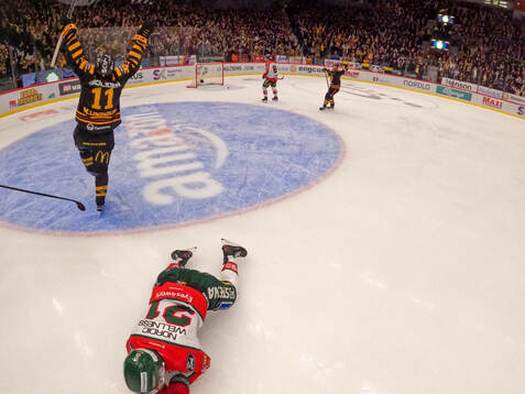 Skellefteås Max Lindholm jublar