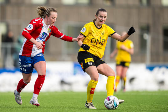 Cornelia Remme Fladberg of Lyn and Tonje Erikstein LSK