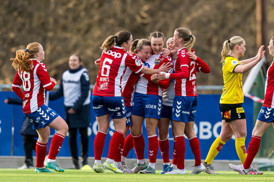 Jenny Kristine Røsholm Olsen of Lyn celebrates