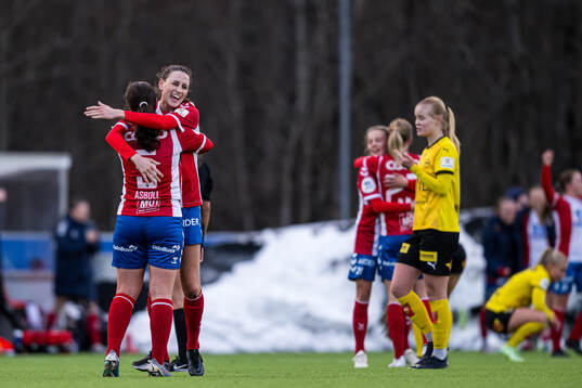 Trine Skjelstad Jensen of Lyn celebrates at the final