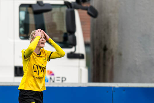 Katrine Emilie Winnem Jørgensen LSK Kvinner looks dejected