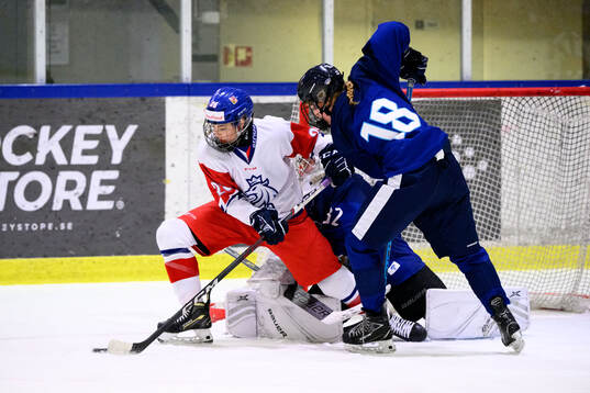 Viktorie Jilkova of Czech Republic and Leni Granroth of