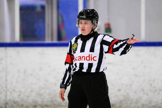Referee Hanna Öberg