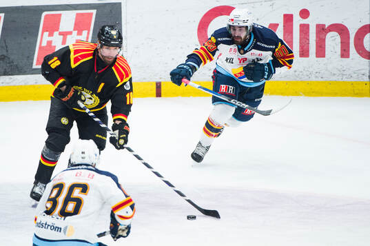 Brynäs Anton Rödin och Djurgårdens Kevin Karlsson