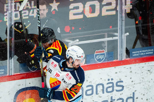 Brynäs Simon Bertilsson och Djurgårdens Axel Andersson
