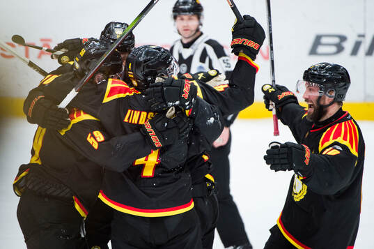 Brynäs Karlis Cukste jublar