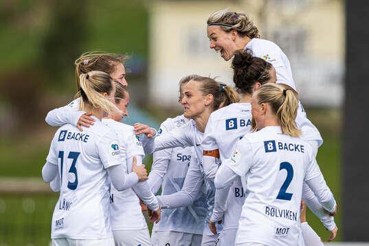Iris Omarsdottir of Stabæk celebrates
