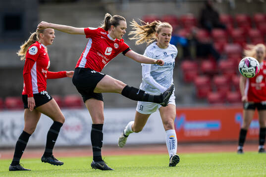 Stine Hovland of Arna-Bjørnar