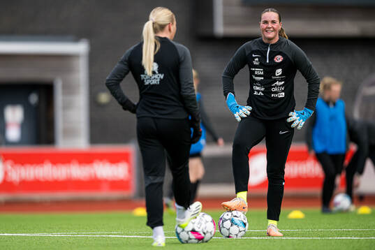 Benedicte Lund Berge of Arna-Bjørnar